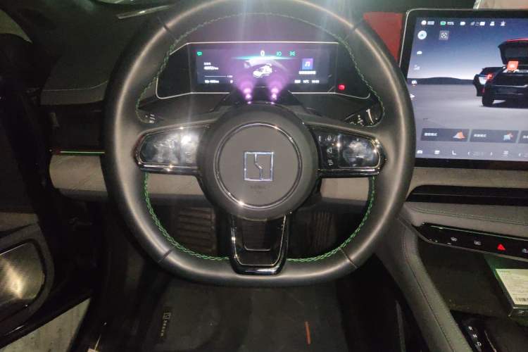 Used Zeekr 001 2023 WE Edition 86 kWh Steering Wheel