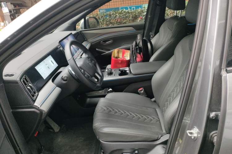 Used BYD Song L DM-i 2025 Intelligent Driving Version 160 km Beyond-Range Type