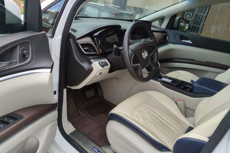 Used Buick GL8 2021 Land Cruiser Executive Class 652T Comfort Model
