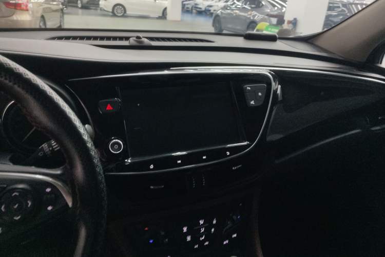 Used Buick Envision 2021 532T Two-Wheel-Drive Luxury Version Audio And AC Panel