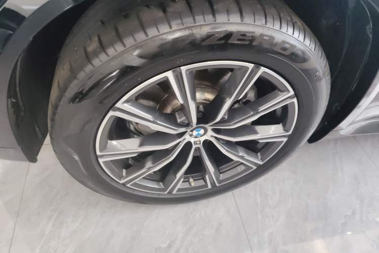 Used BMW X5 2022 Restyled xDrive 30Li Luxury Version M Sport Package