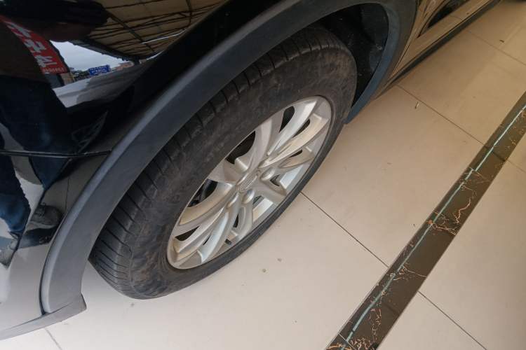 Used Cadillac XT4 2020 Revised Version 28T Two-Wheel Drive Tech Edition Left Front Wheel Hub