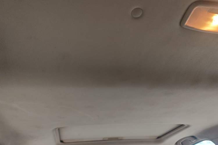 Used Baojun 730 2014 1.5L manual luxury trim 7 seats
