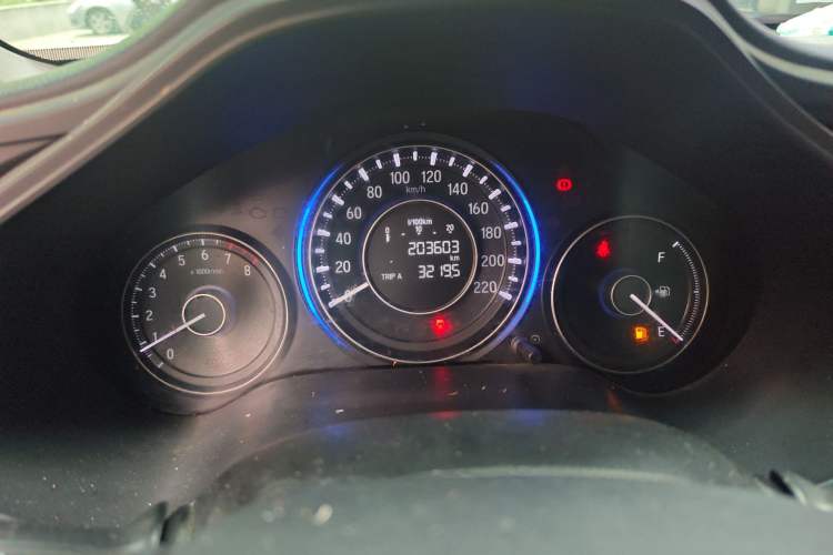 Used Honda Crider 2015 1.8L manual luxury version
