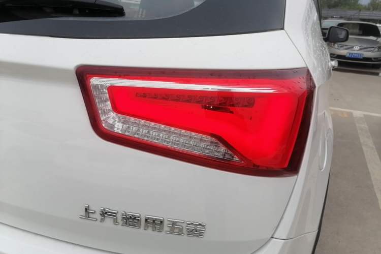 Used Baojun 560 2016 1.5T Manual Luxury Model Exterior 1