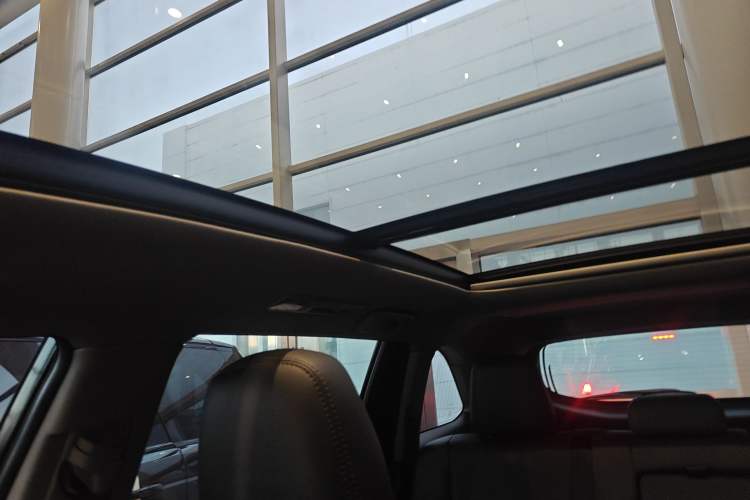 Used Toyota Highlander 2018 2.0T Two-Wheel Drive Luxury Edition 7 Seats China VI Standard
