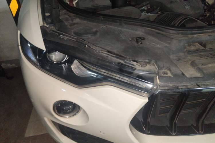 Used Maserati Levante 2016 3.0T Standard Edition Right Front Headlight