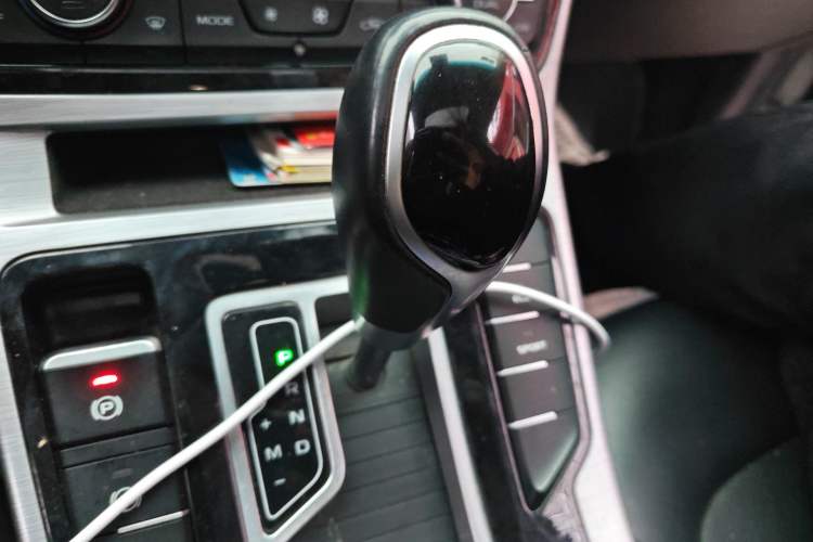 Used Geely Auto Emgrand GS 2019 1.4T CVT Edition Gear Lever