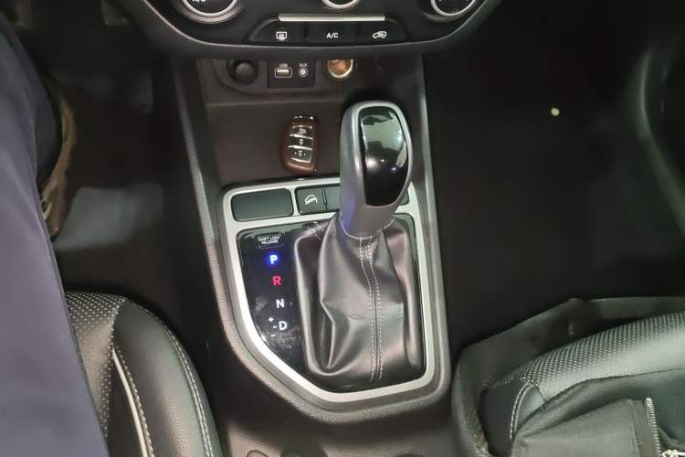 Used Hyundai ix25 2015 1.6L Automatic Two-Wheel Drive Smart GLS Trim