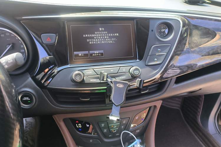 Used Buick Envision 2014 28T Four-Wheel Drive Elite Model Audio And AC Panel