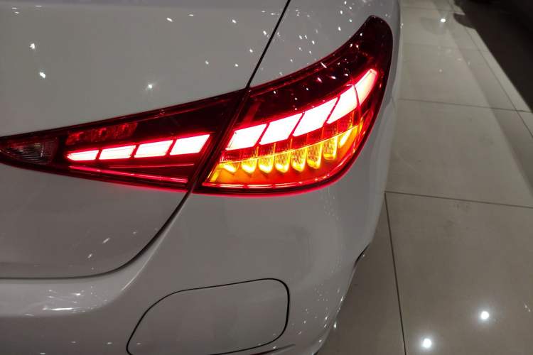 Used Mercedes-Benz C-Class New Energy 2024 Second Facelift C 350 eL
