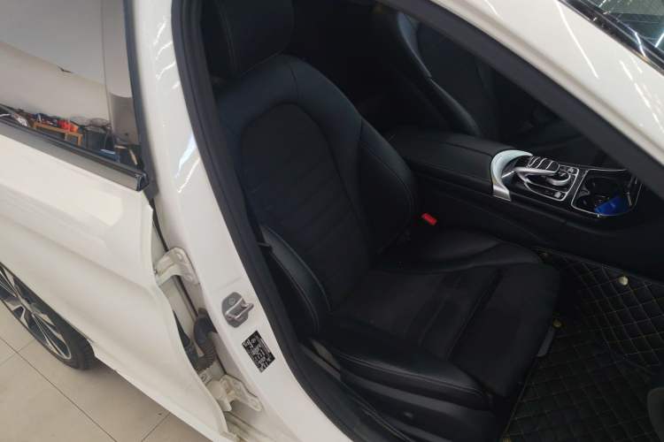 Used Mercedes-Benz C-Class 2017 C 200 Sport Edition 4MATIC Right Front Seat