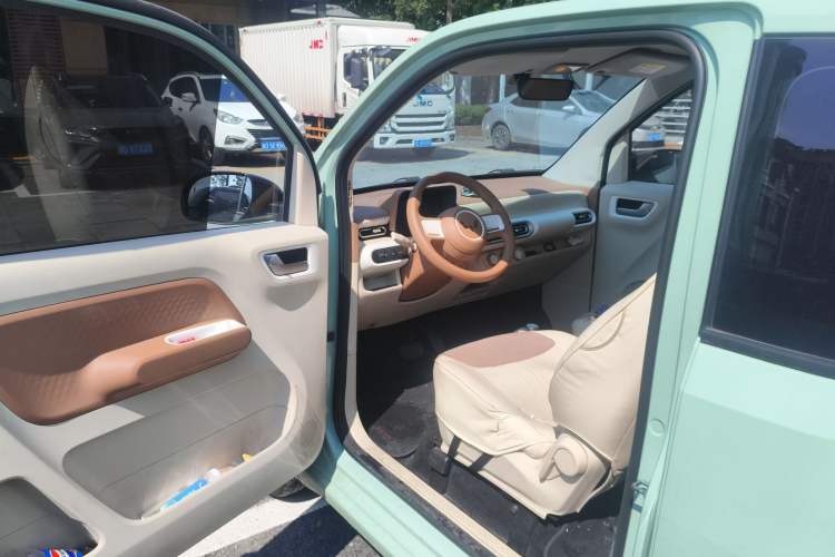 Used Wuling Hongguang MINIEV 2024 3rd Generation 215km Youth Edition