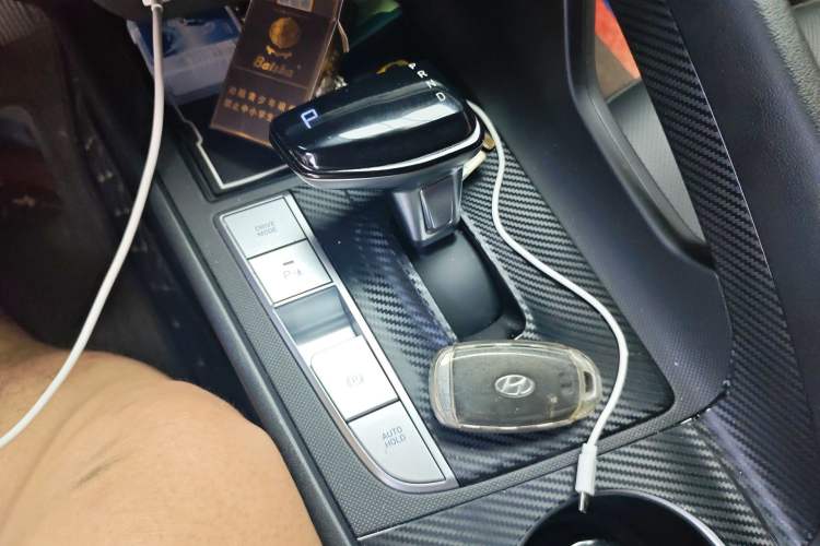 Used Hyundai Elantra 2022 1.5L CVT LUX Prestige Edition
