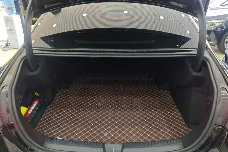 Used Mercedes-Benz E-Class 2024 E 300 L Stylish Model
