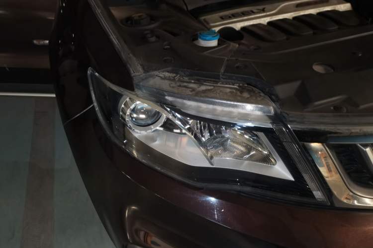 Used Geely Auto Emgrand X7 Sport 2018 1.8TD Automatic Two-Wheel Drive Zhiya Model