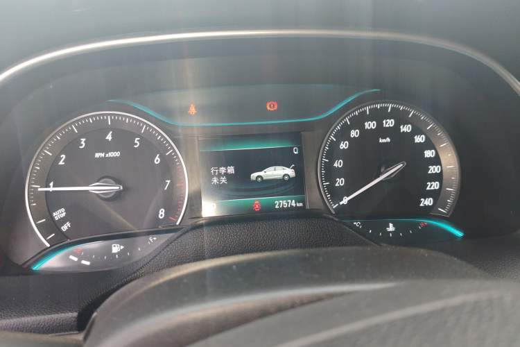 Used Buick GT 2018 18T Automatic Elite Model Instrument Cluster