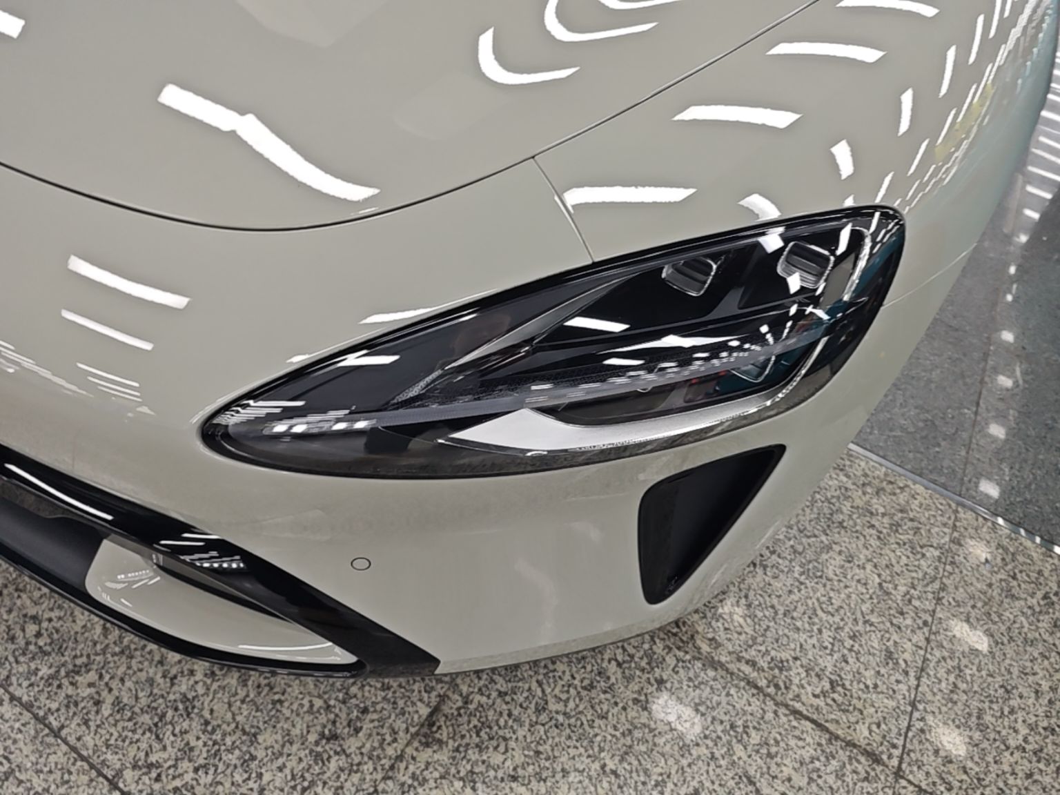 Xiaomi Auto SU7 2024 Four-Wheel Drive Ultra-Long Range Advanced Intelligent Driving Max Edition — снимка 8