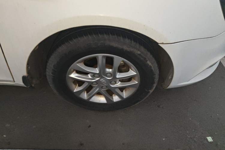 Used Geely Auto Emgrand 2017 Sedan Million Edition 1.5L Manual Luxury Model