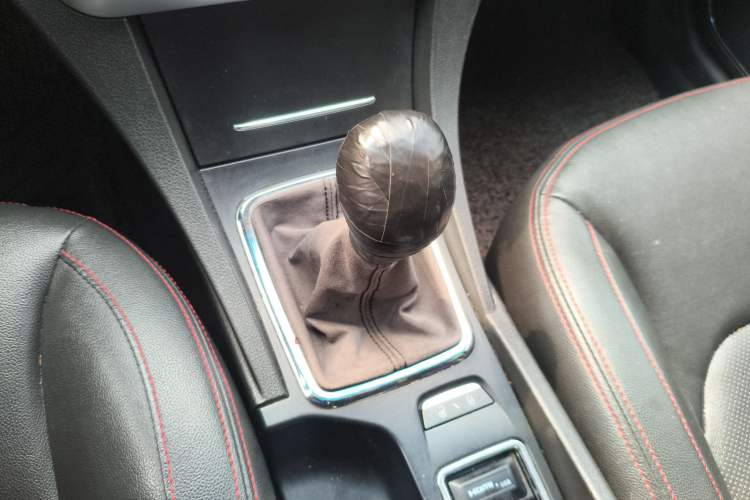 Used Geely Auto Emgrand 2015 Sedan 1.5L Manual - Top Trim Level
