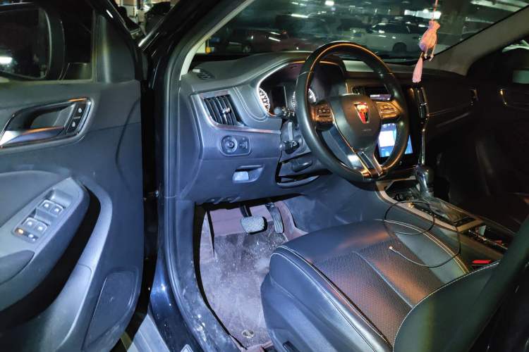 Used Roewe RX5 2019 20T Two-Wheel Drive Automatic 4G Connected Platinum Edition