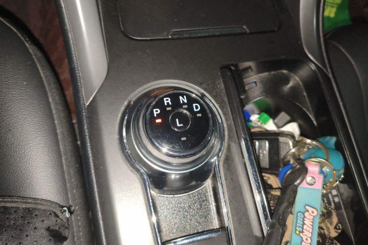 Used Ford Mondeo New Energy 2018 2.0 PHEV Smart-Control Luxury Version China VI Standard Gear Lever