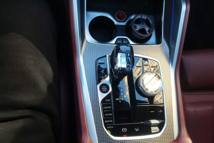 Used BMW X6 2022 xDrive40i Luxury Edition M Sport Package Gear Lever