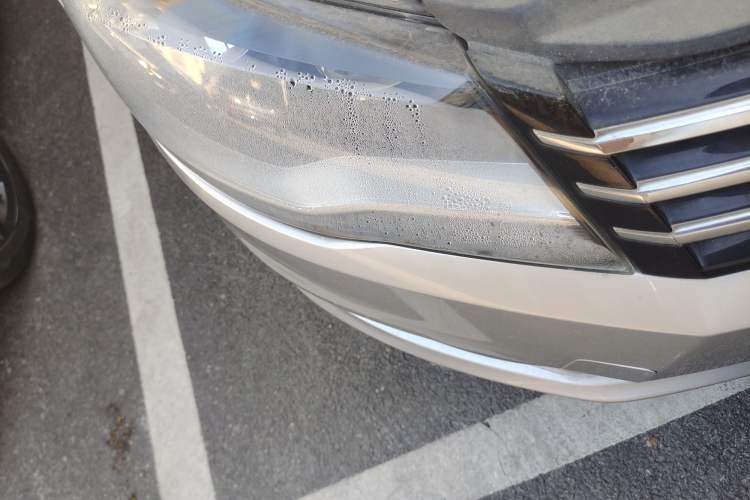 Used Volkswagen Bora 2013 1.6L Automatic Fashion Model Right Front Headlight