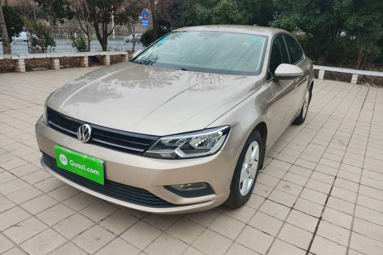 Used Volkswagen Lamando 2015 230TSI Manual Trend Edition