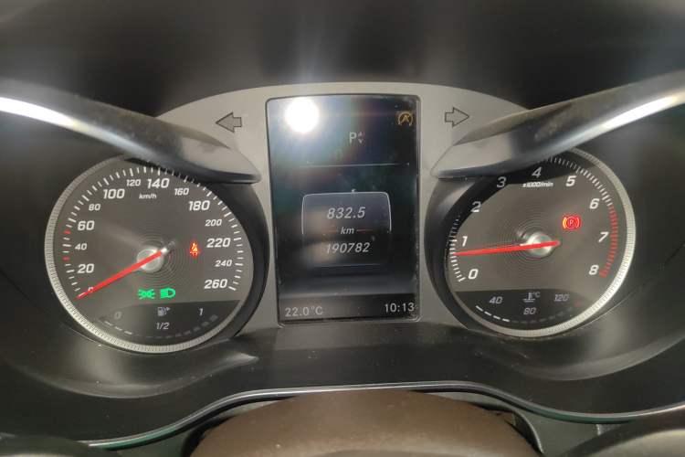 Used Mercedes-Benz GLC 2019 GLC 260 4MATIC Dynamic Edition Instrument Cluster