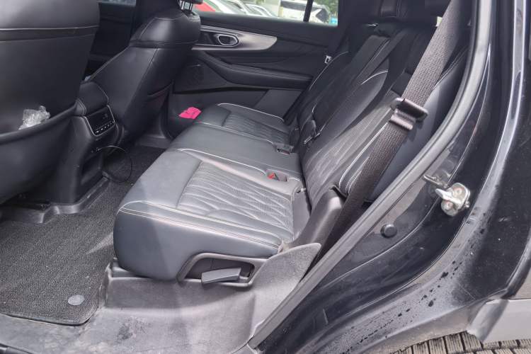 Used GAC Trumpchi GS8 2024 Linghang Series 2.0 TGDI Two-Wheel Drive Luxury Smart Connectivity Version