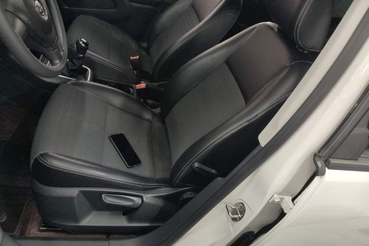 Used Volkswagen Tiguan L 2016 300TSI Manual Two-Wheel Drive Trend Edition