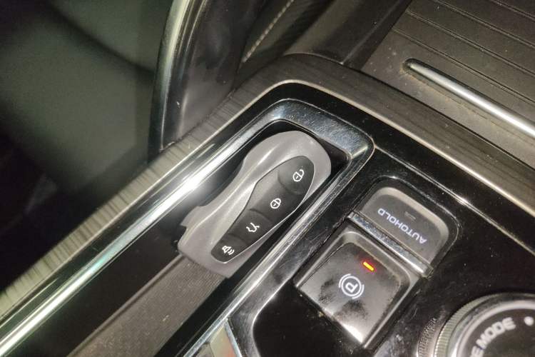 Used Geely Auto Emgrand X7 Sport 2020 1.8TD DCT Smart Connect PRO Vehicle Key