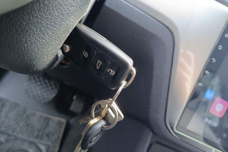 Used Volkswagen Lavida 2015 1.6L Automatic Fashion Edition