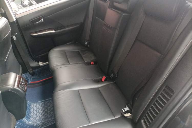 Used Toyota Camry 2016 Dual-Engine 2.5 HG 10th Anniversary Deluxe Navigation Edition
