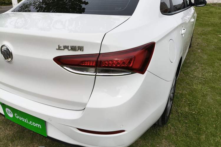 Used Buick GT 2019 18T Automatic Connected Elite Model China VI Standard Right Rear Taillight