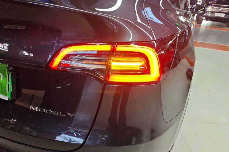 Used Tesla Model Y 2024 Rear-Wheel-Drive Version