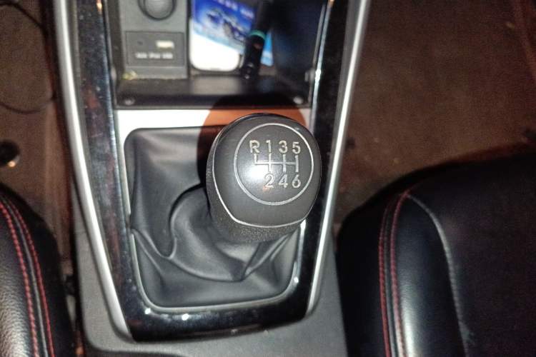 Used Hyundai Elantra (5th Generation / Langdong) 2016 1.6L Manual Luxury Model
