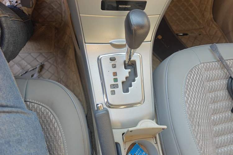 Used Toyota Corolla 2012 Luxurious Edition 1.8L CVT GL-i
