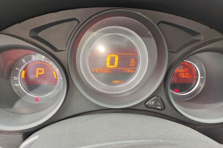 Used Citroen C4L 2013 1.8L Automatic Jingzhi Edition Instrument Cluster