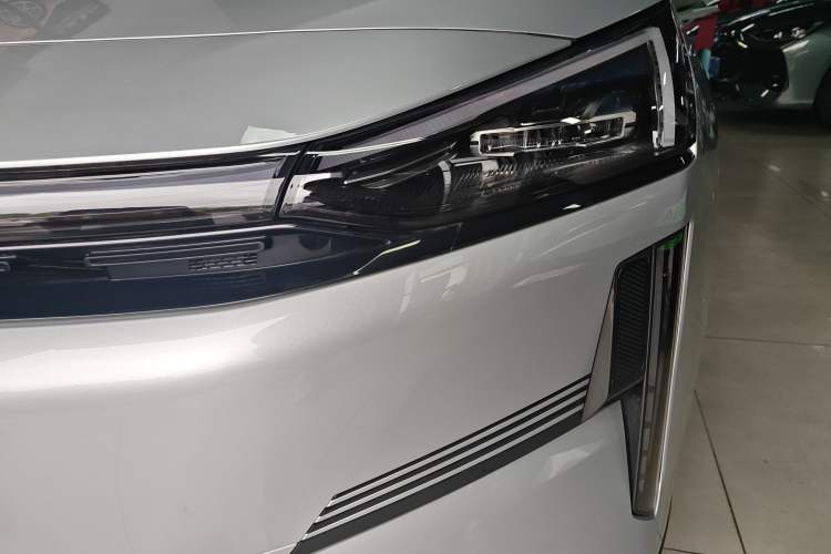 Used Geely Galaxy L6 2025 EM-i 140km Starship Edition Left Front Headlight