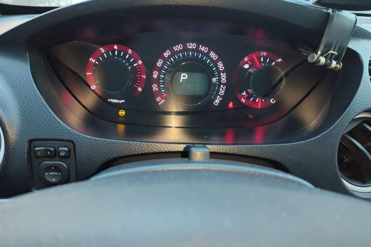 Used Luxgen Great 7 SUV 2012 Limited-Edition Sharp Edition 2.2T Four-Wheel-Drive Flagship Model Instrument Cluster