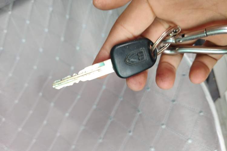 Used Jinbei New Hiace X30L 2021 1.5L Wealth Van Non-Air-Conditioned Version China VI Standard SWC15M Vehicle Key