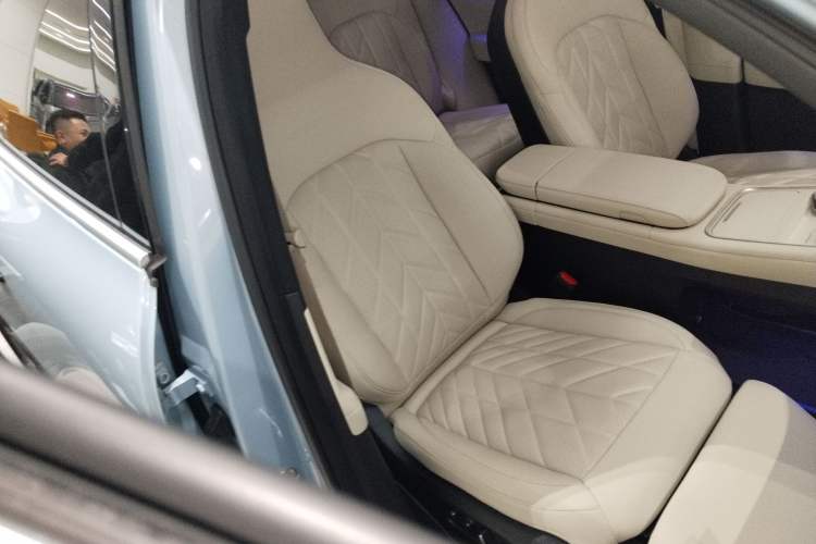 Used Nio EC6 2025 75 kWh
