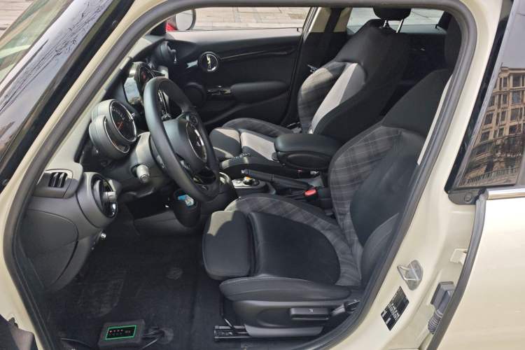 Used MINI 2019 1.5T COOPER Classic Edition Five-Door Version