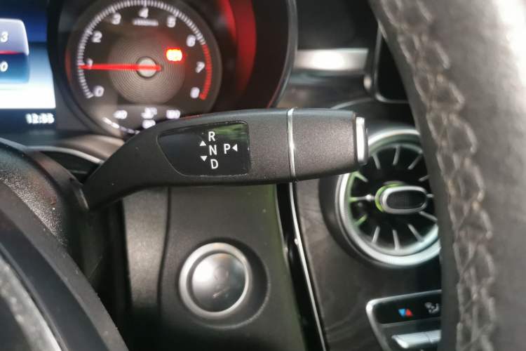 Used Mercedes-Benz GLC  Gear Lever