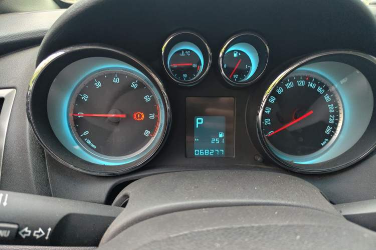 Used Buick GT 2014 XT 1.6L Automatic Fashion Edition Instrument Cluster