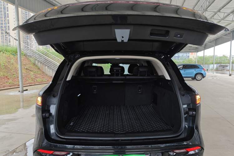 Used VOYAH FREE 2024 Ultra-Long Range Intelligent Driving Version Trunk