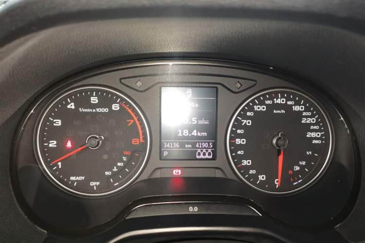 Used Audi Q2L 2020 35 TFSI Fashionable and Elegant Model Instrument Cluster