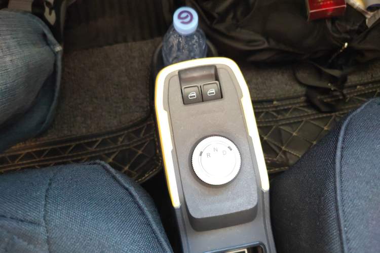 Used Chery QQ Ice Cream 2022 170km Sundae Phosphate Lithium-Ion